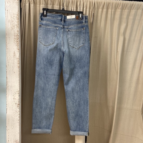 Judy Blue Mid Rise Boyfriend Jeans 82335 - Picture 5 of 6